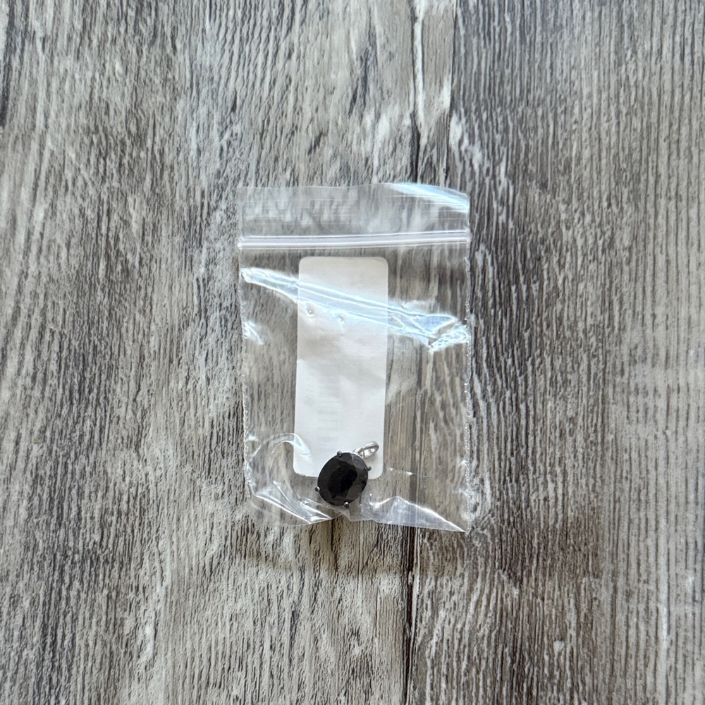 NWT Blank Spinel Silver Pendant